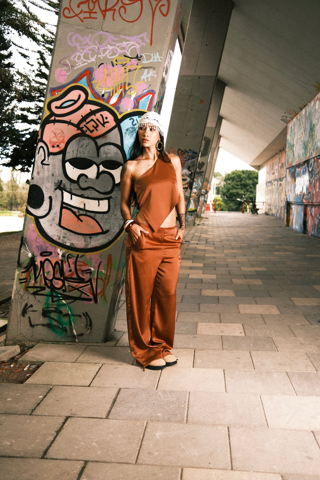 STAY CURIOUS PANTS IN RUST