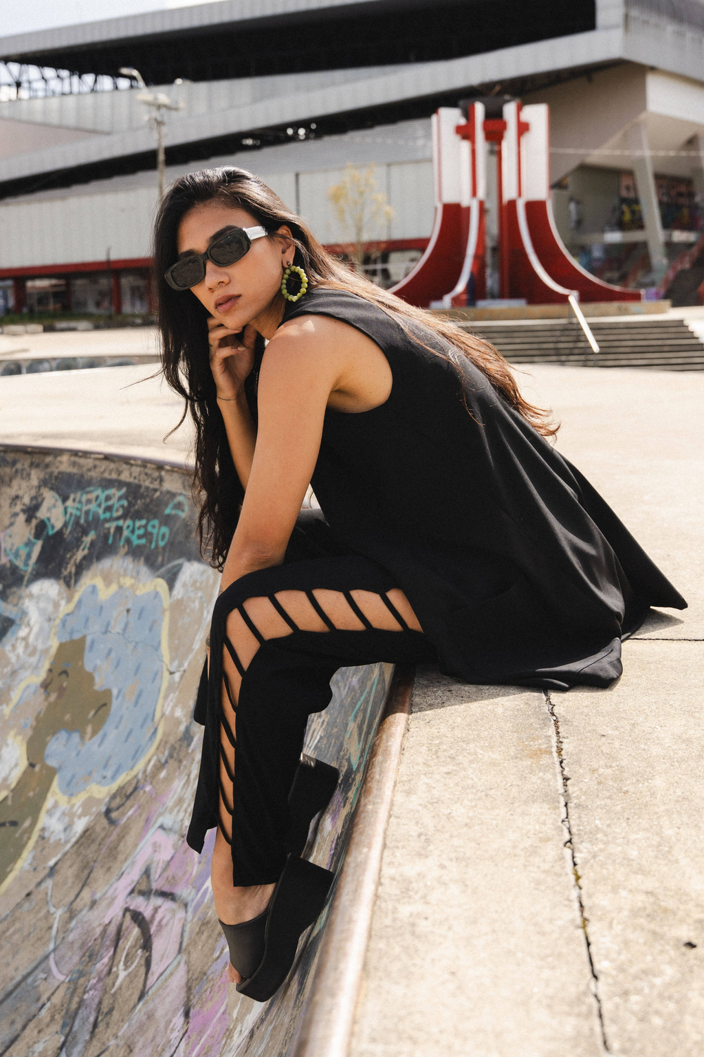 OPEN MIND PANTS IN BLACK