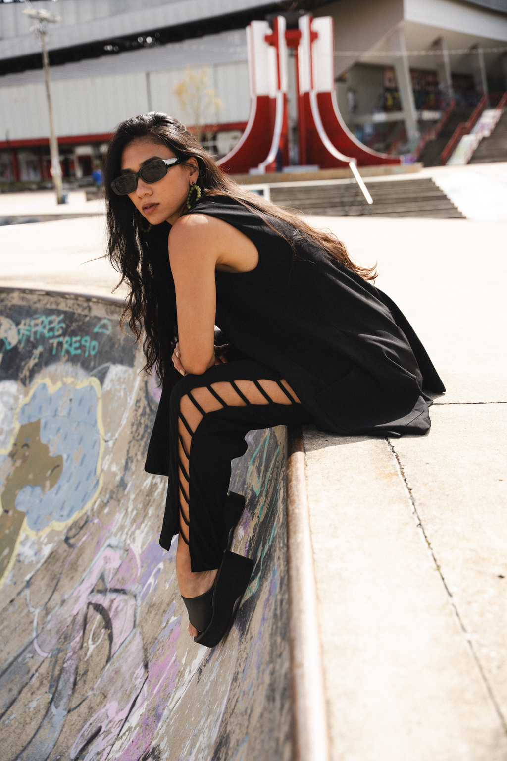 OPEN MIND PANTS IN BLACK