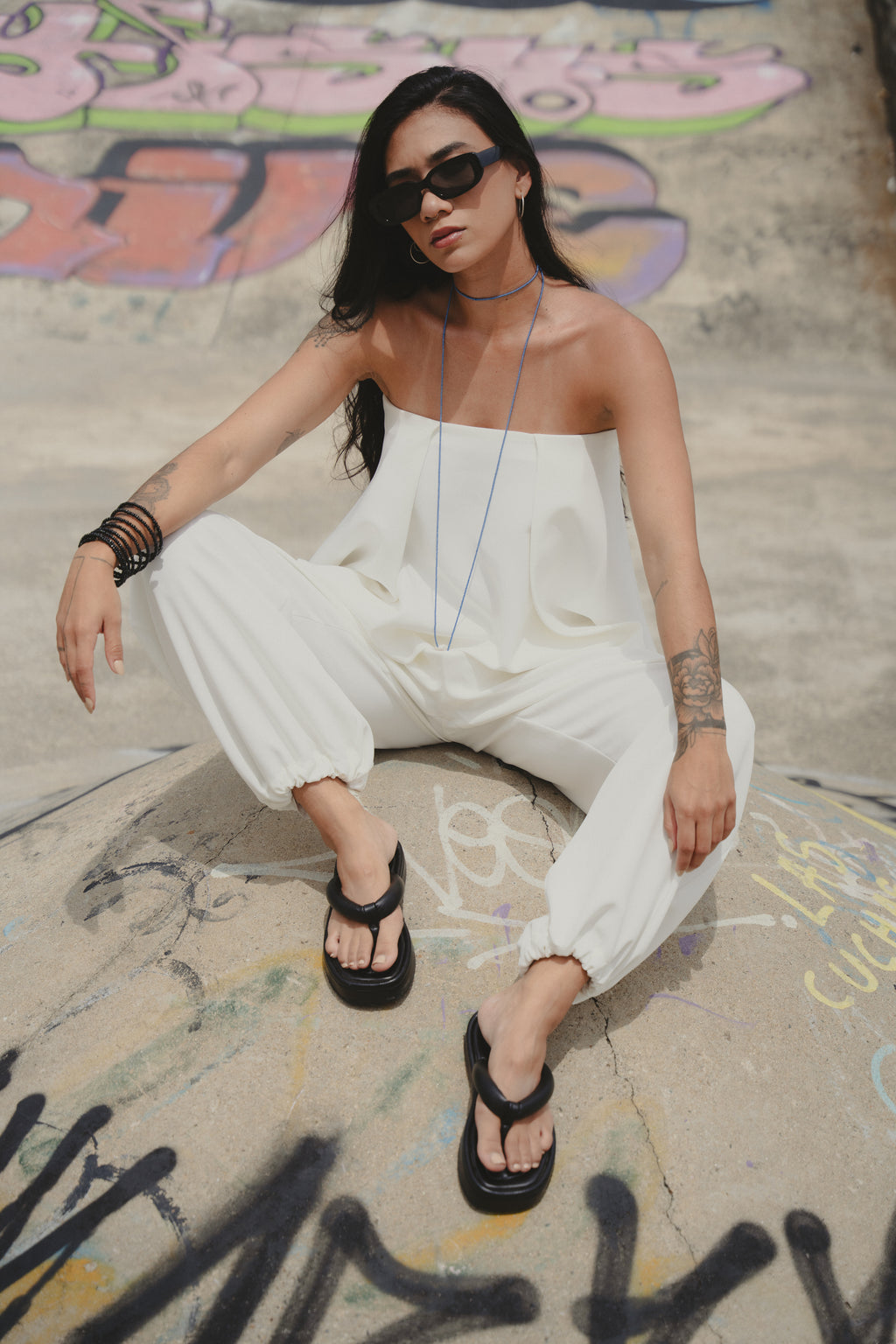 A LITTLE CAOS PANTS IN IVORY