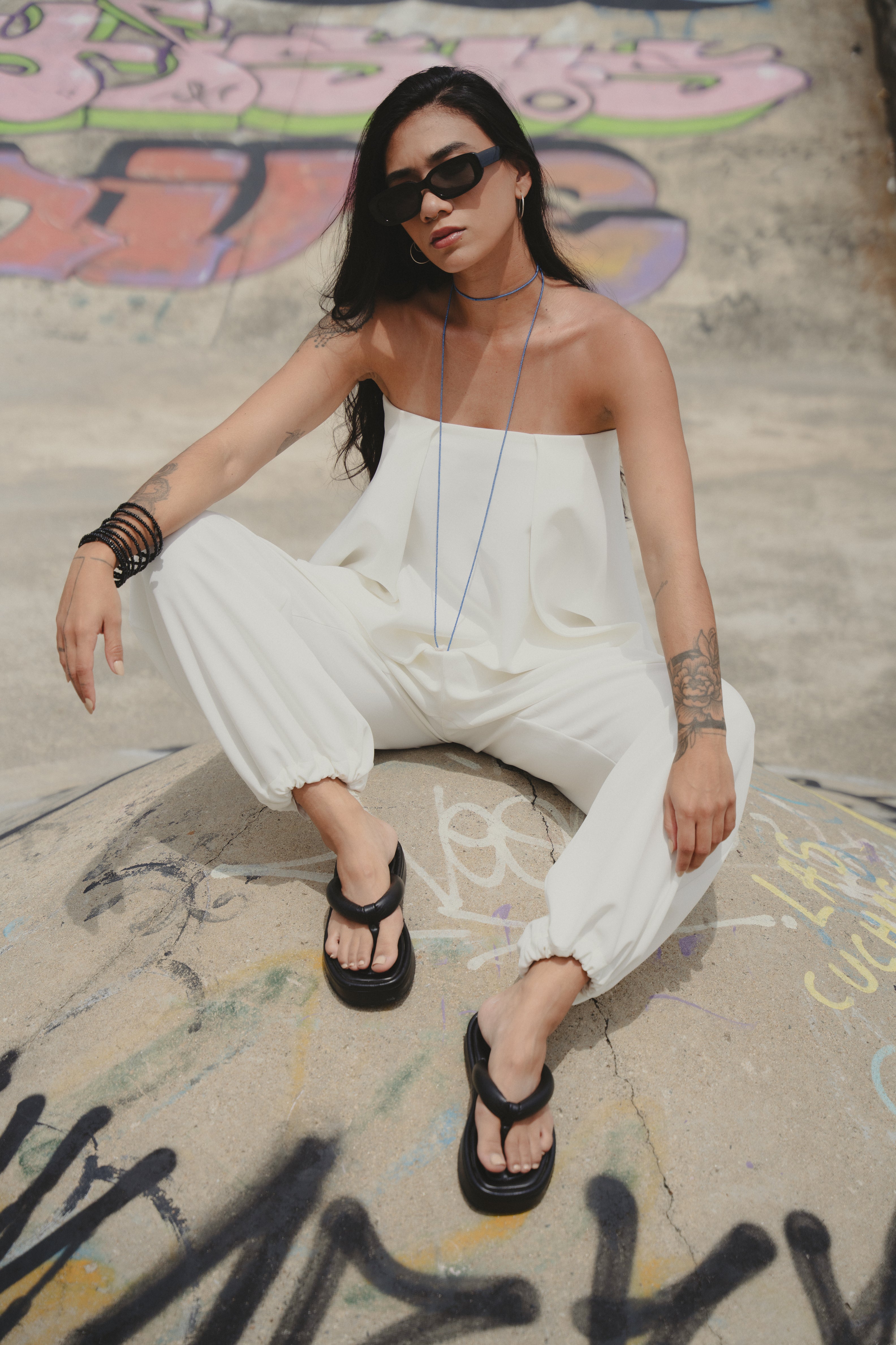 A LITTLE CAOS PANTS IN IVORY