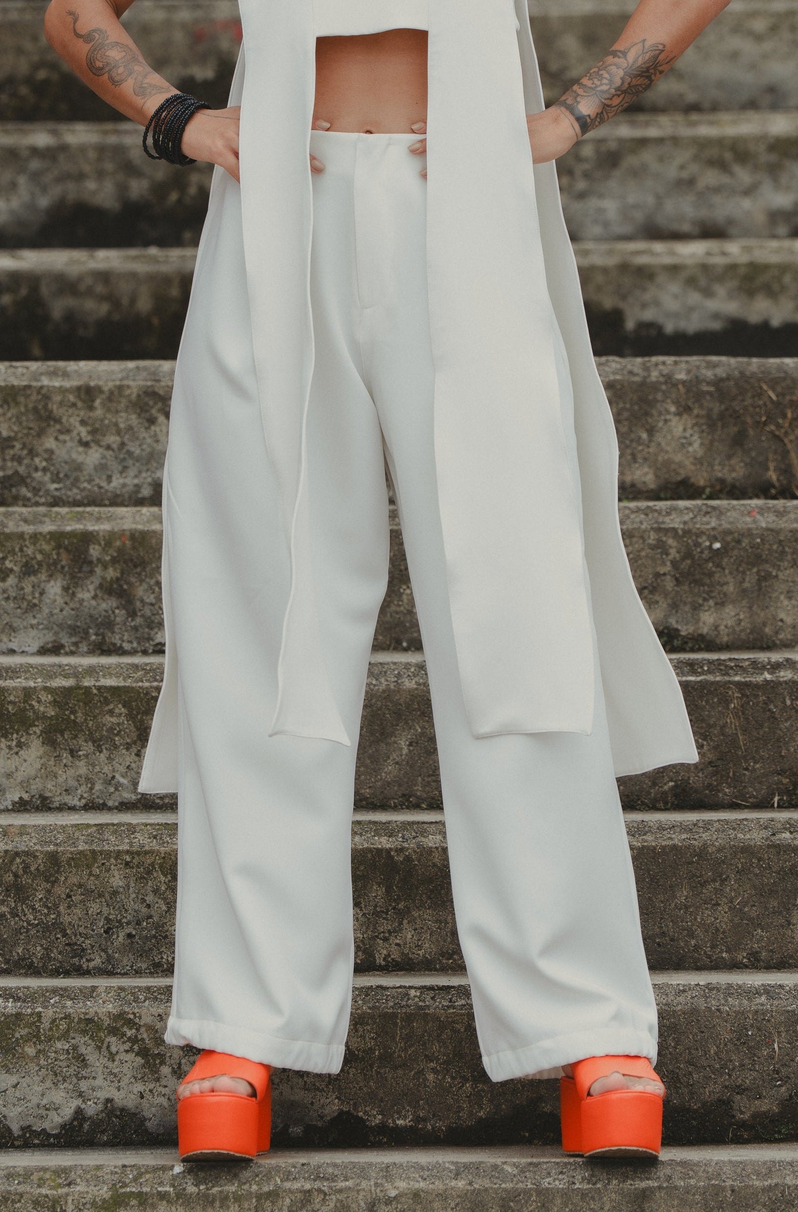 A LITTLE CAOS PANTS IN IVORY